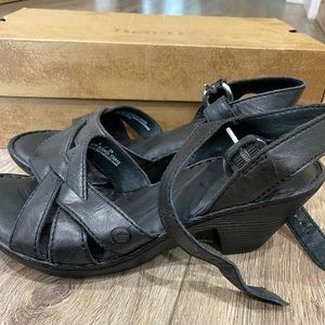 Born Women’s Black Sandals Size 8, new w/out tags